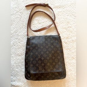 COPY - LV Mousette GM Side Purse - Vintage